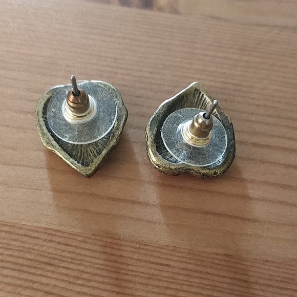 Betsey Johnson love earrings - Picture 3 of 4